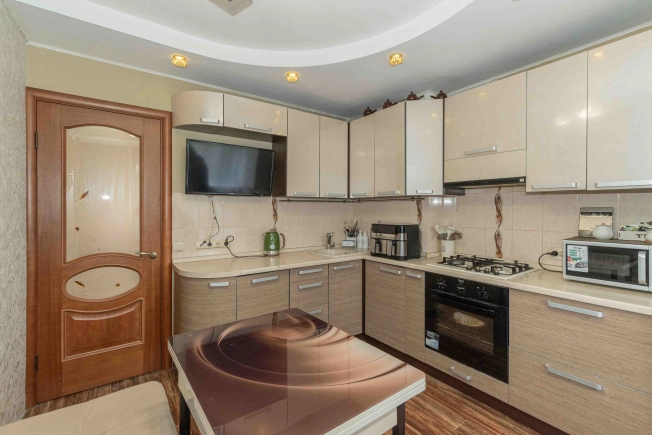 Купить двухкомнатную квартиру на улице Мира в Владимире. Вариант № 4173562, 3, площадь -  квм, цена 3400000 рублей