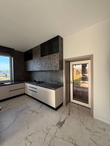 Купить дом на улице Героев Труда в Белгородской области. Вариант № 57748, 30, площадь - квм, цена 14900000 рублей