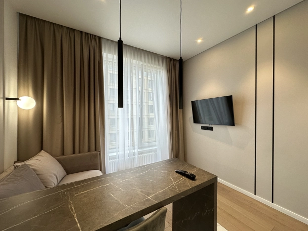 Купить квартиру в Москве. Вариант № 8055371, 3, площадь - квм, цена 24300000 рублей