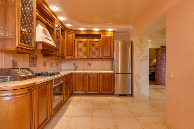 Купить четырехкомнатную квартиру в Вологде. Вариант № 53857, 3, площадь -  квм, цена 16900000 рублей