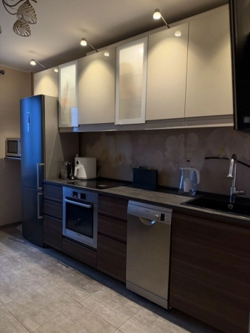 Купить квартиру в Москве. Вариант № 9371133, 3, площадь -  квм, цена 24000000 рублей