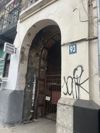 Купить трехкомнатную квартиру в районе Кировский в Ростове-на-Дону. Вариант № 3168050, 4, площадь -  квм, цена 4999999 рублей