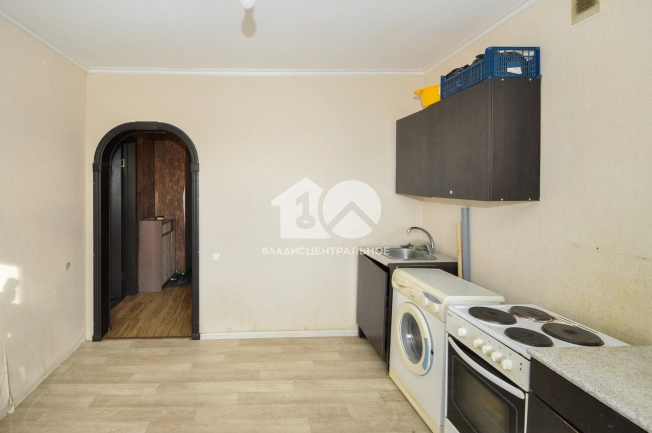 Купить однокомнатную квартиру на улице Петухова в Новосибирске. Вариант № 5792507, 9, площадь -  квм, цена 3500000 рублей