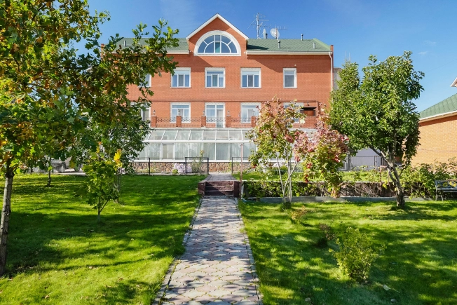 Купить коммерческую недвижимость в Омске. Вариант № 9673831, 0, площадь -  квм, цена 60000000 рублей