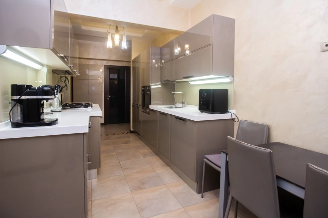 Купить квартиру в Москве. Вариант № 9830837, 5, площадь - квм, цена 65000000 рублей