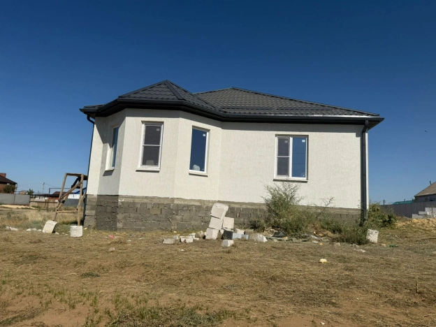 Купить дом в Элисте. Вариант № 36433, 1, площадь -  квм, цена 4950000 рублей