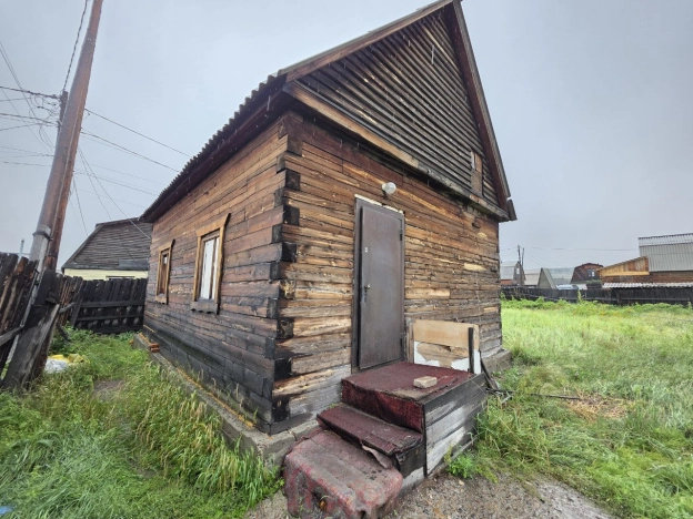 Купить дом в Микрорайоне Южный, Улан-Удэ в Улан-Удэ. Вариант № 2727728, 9, площадь -  квм, цена 3000000 рублей