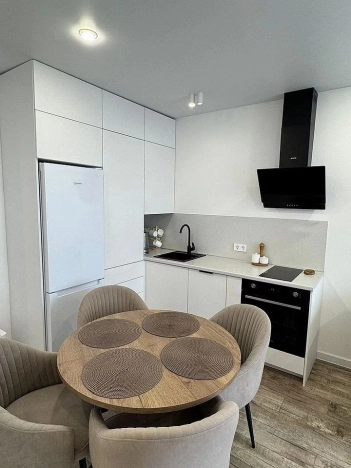 Купить однокомнатную квартиру в районе Калининский в Новосибирске. Вариант № 8398844, 5, площадь -  квм, цена 8950000 рублей