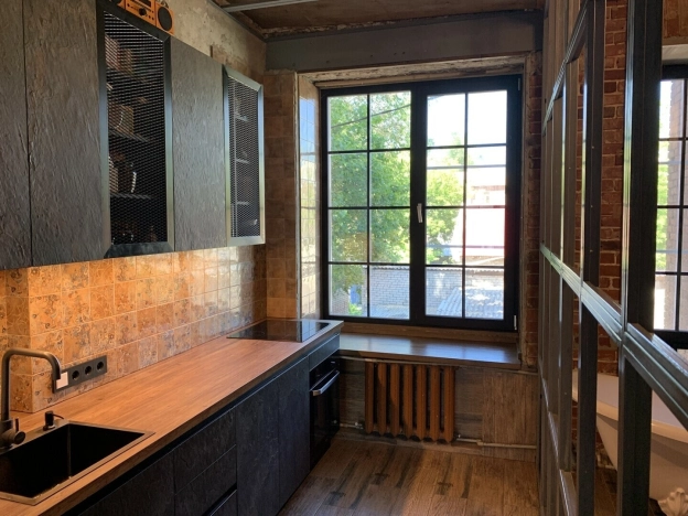 Купить четырехкомнатную квартиру в Воронеже. Вариант № 51976, 10, площадь - квм, цена 9700000 рублей