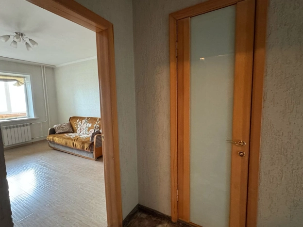 Купить однокомнатную квартиру в Обь. Вариант № 40084, 8, площадь -  квм, цена 4100000 рублей