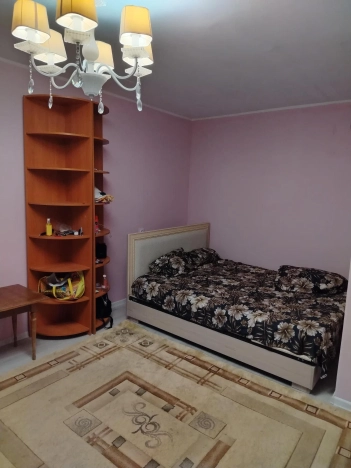 Снять квартиру в Тобольске. Вариант № 9675265, 9, площадь -  квм, цена 30000 рублей