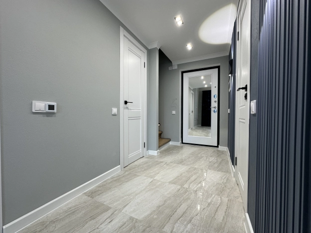 . Вариант № 46930, 15, площадь - 52 квм, цена 10999999 рублей