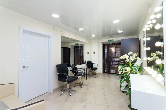 Снять коммерческую недвижимость в Тобольске. Вариант № 5492, 17, площадь -  квм, цена 150000 рублей