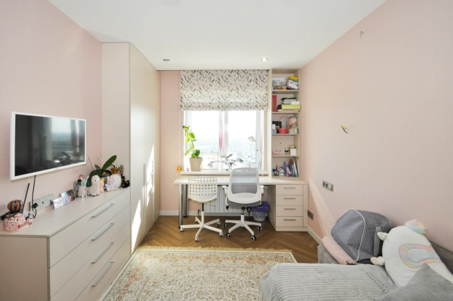 Купить трехкомнатную квартиру в Новосибирске. Вариант № 4137708, 17, площадь -  квм, цена 15500000 рублей