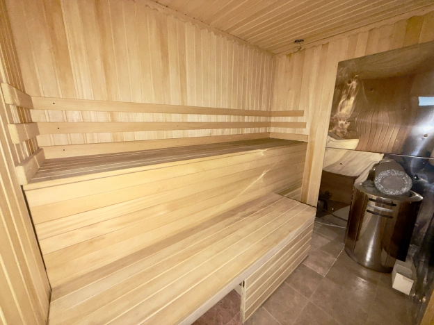 Купить дом в Москве. Вариант № 9958474, 25, площадь -  квм, цена 115000000 рублей