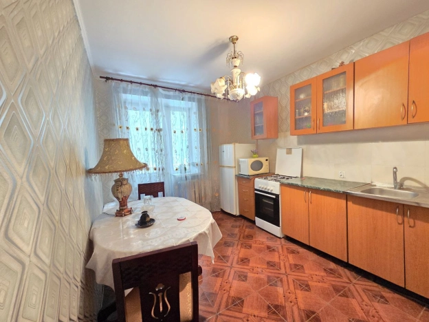 Купить двухкомнатную квартиру в районе Московский в Калининграде. Вариант № 48369, 7, площадь -  квм, цена 4999999 рублей