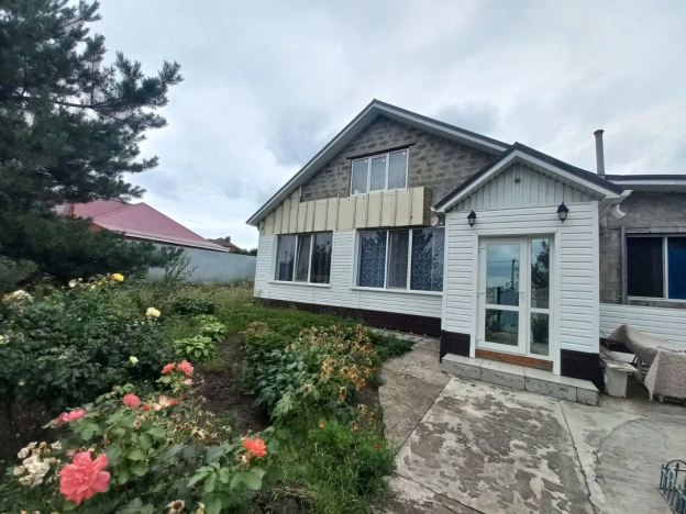 . Вариант № 1407655, 0, площадь - 100.8 квм, цена 8599999 рублей