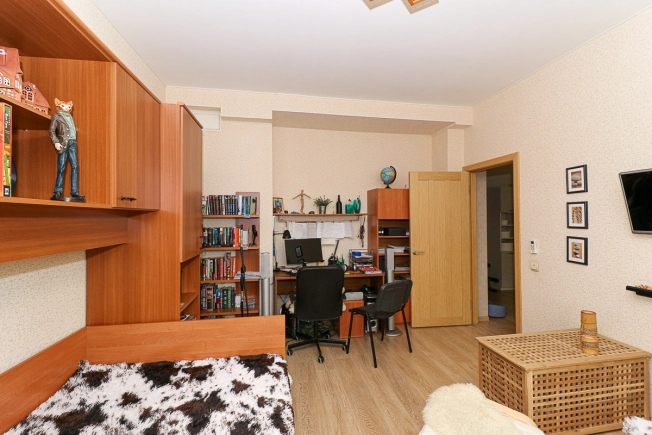 Купить четырехкомнатную квартиру в Владимирской области. Вариант № 9259268, 4, площадь -  квм, цена 16500000 рублей