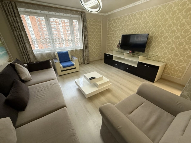 Купить квартиру в Москве. Вариант № 8830283, 6, площадь -  квм, цена 15400000 рублей