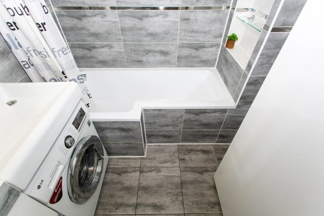 Купить трехкомнатную квартиру в районе Ленинский в Новосибирске. Вариант № 50925, 13, площадь -  квм, цена 6300000 рублей