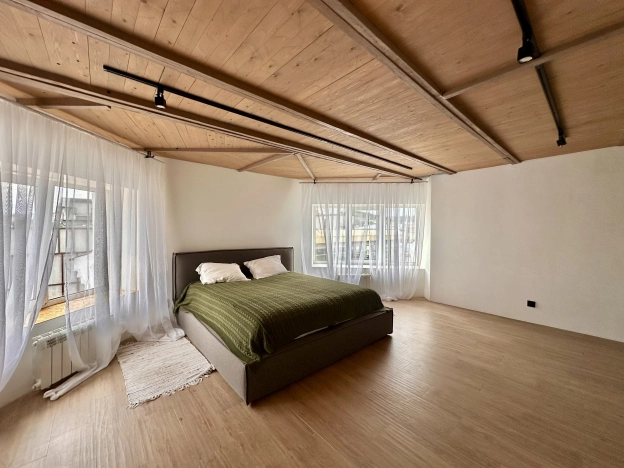 Купить двухкомнатную квартиру на вторичке в Пензенской области. Вариант № 25621, 16, площадь -  квм, цена 10380000 рублей