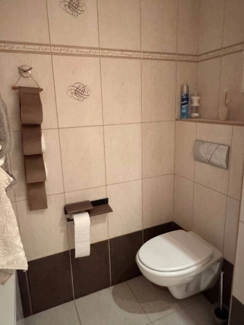 Купить четырехкомнатную квартиру в Калининграде. Вариант № 4823056, 20, площадь -  квм, цена 13990000 рублей