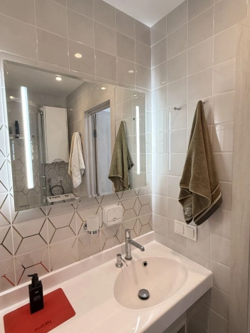 Купить квартиру в Москве. Вариант № 10660176, 10, площадь - квм, цена 24900000 рублей