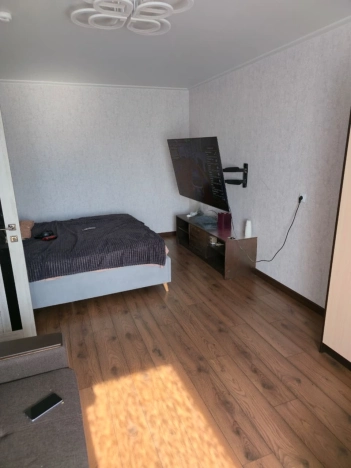 Купить двухкомнатную квартиру в Новороссийске. Вариант № 1950890, 9, площадь -  квм, цена 9500000 рублей