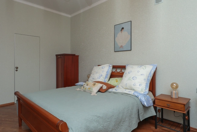 Снять квартиру на улице проспект Мира в Калининграде. Вариант № 5231646, 27, площадь -  квм, цена 140000 рублей