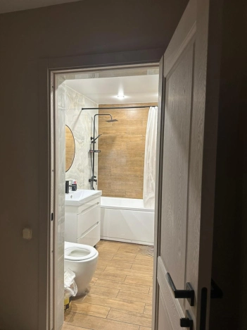 Купить дом в Элисте. Вариант № 8778564, 3, площадь -  квм, цена 10500000 рублей