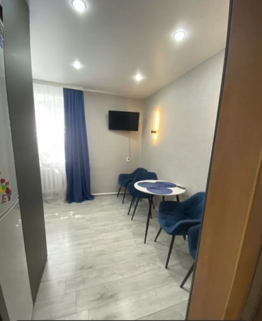 Купить четырехкомнатную квартиру в Новосибирской области. Вариант № 10113758, 18, площадь -  квм, цена 5990000 рублей