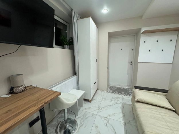 Купить квартиру в Москве. Вариант № 9176954, 8, площадь -  квм, цена 3950000 рублей