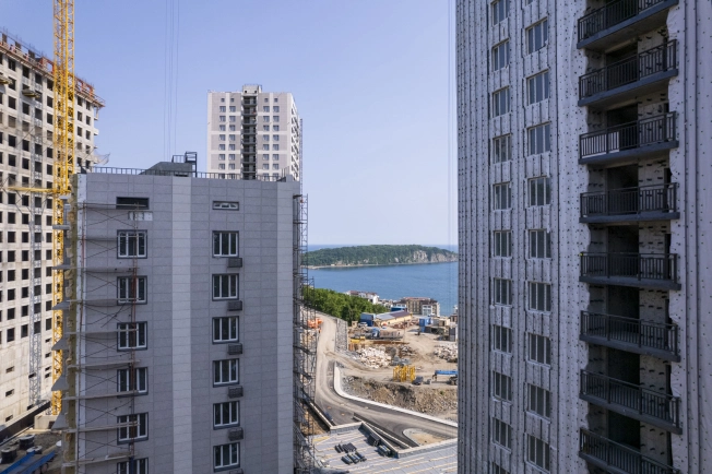 Купить двухкомнатную квартиру в новостройках на улице Слуцкого в Владивостоке. Вариант № 4119799, 5, площадь -  квм, цена 14888880 рублей