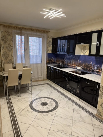 Купить квартиру в Москве. Вариант № 8830283, 2, площадь -  квм, цена 15400000 рублей