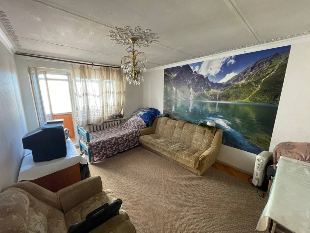 Купить трехкомнатную квартиру в Пушкине. Вариант № 33645, 3, площадь -  квм, цена 6700000 рублей