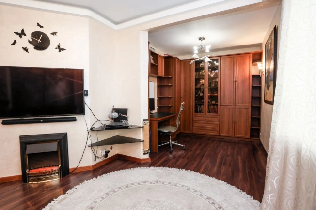 Купить квартиру в Москве. Вариант № 10019555, 6, площадь -  квм, цена 41900000 рублей