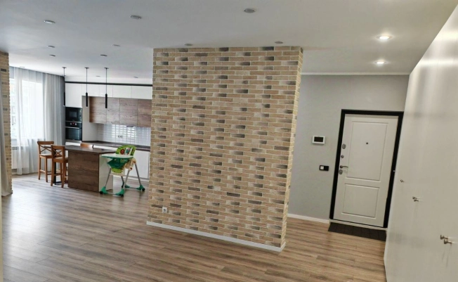 Купить трехкомнатную квартиру на улице Ленинский проспект в Москве. Вариант № 9567391, 4, площадь -  квм, цена 23500000 рублей