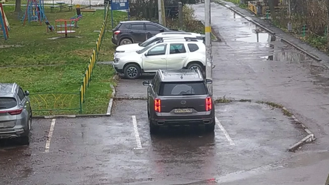 Купить трехкомнатную квартиру на улице Центральная в Рязанской области. Вариант № 9167105, 10, площадь -  квм, цена 5150000 рублей