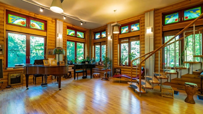 Купить дом в Москве. Вариант № 10286235, 5, площадь -  квм, цена 24000000 рублей