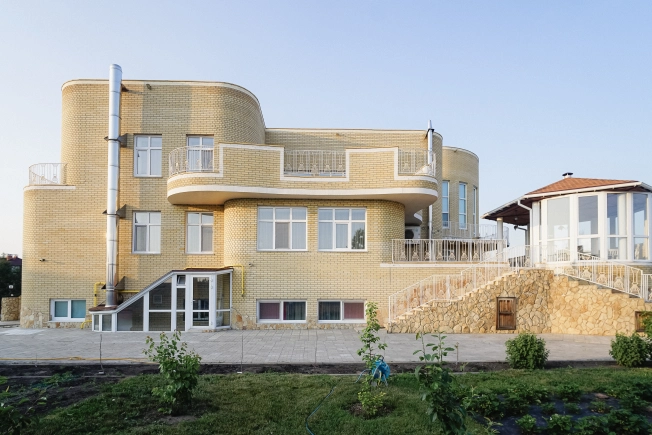 Купить дом в Микрорайоне Порт-Артур в Омске. Вариант № 56293, 1, площадь -  квм, цена 98000000 рублей