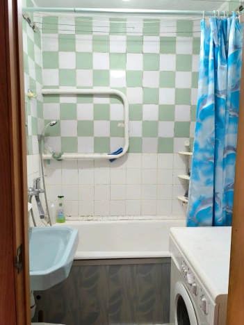 Купить двухкомнатную квартиру в Новосибирске. Вариант № 9675319, 11, площадь -  квм, цена 5500000 рублей