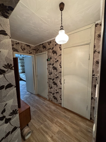 Купить двухкомнатную квартиру на вторичке на улице Карла Маркса в Владимирской области. Вариант № 43925, 3, площадь -  квм, цена 2450000 рублей