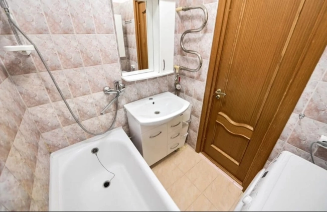 Купить однокомнатную квартиру в районе Приморский в Санкт-Петербурге. Вариант № 7588354, 13, площадь -  квм, цена 9399000 рублей