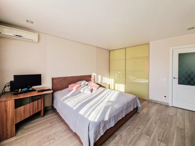 Купить однокомнатную квартиру в Иванове. Вариант № 3373288, 8, площадь -  квм, цена 5180000 рублей