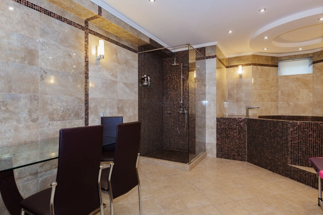 Купить дом на улице Курортная в Ростове-на-Дону. Вариант № 28937, 36, площадь -  квм, цена 99900000 рублей