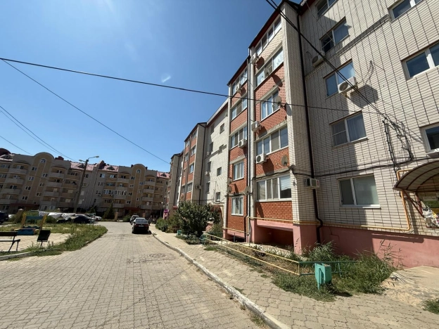 Купить однокомнатную квартиру на улице Обсерваторная в Ростовской области. Вариант № 4156577, 8, площадь -  квм, цена 5300000 рублей