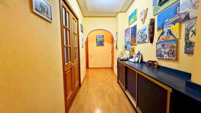 Купить квартиру в Москве. Вариант № 8867232, 11, площадь - квм, цена 24500000 рублей