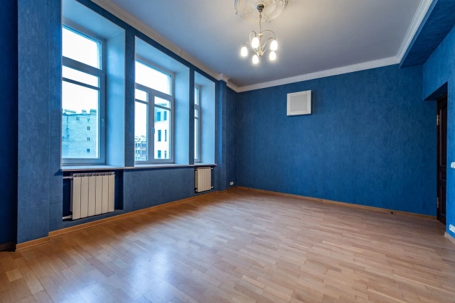 Купить пятикомнатную квартиру в Санкт-Петербурге. Вариант № 10011179, 22, площадь -  квм, цена 35000000 рублей