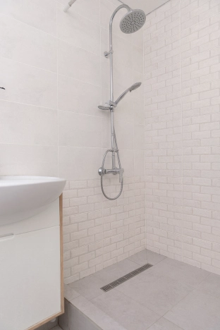 Купить квартиру на улице Дзержинского в Калининграде. Вариант № 2675472, 19, площадь -  квм, цена 4350000 рублей