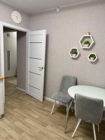 Купить двухкомнатную квартиру в Новосибирской области. Вариант № 10006522, 21, площадь -  квм, цена 7900000 рублей